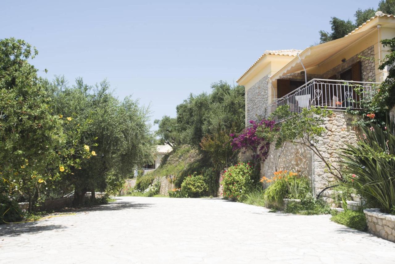 Mary'S Panorama Houses Gialova Exterior foto